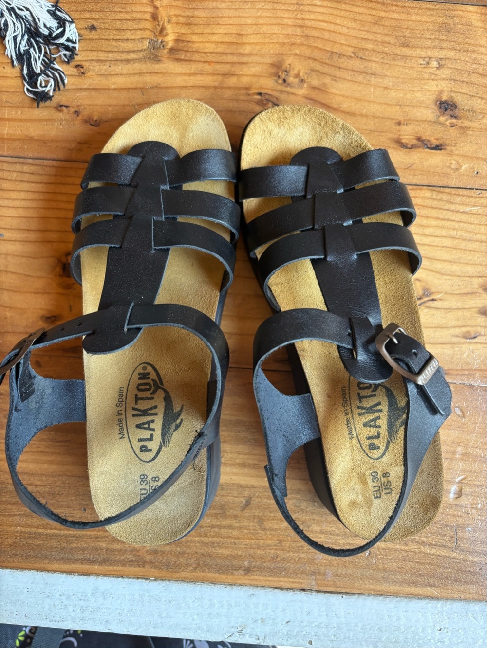 PLAKTON Spain Black Leather Strappy Sandals NWOT